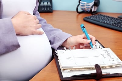 A pregnant belly next to an agenda that says "maternity leave" who's ready for maternity leave wishes