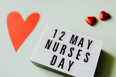 Sign saying Nurse's Day with hearts