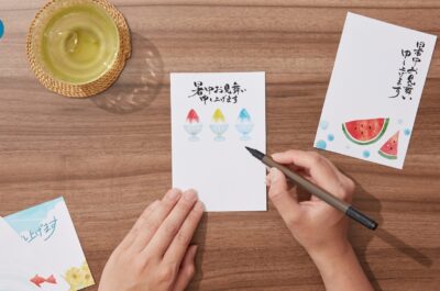 E-Cards Vs Traditional Cards